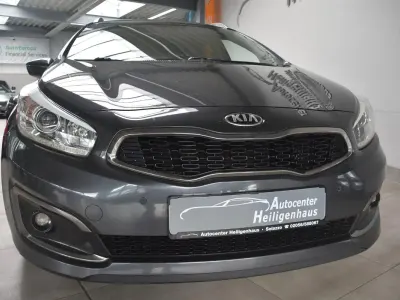 Gebraucht Kia Ceed Sportswagon 120 PS (88 kW) 2016 Grau Kombi