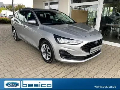 Gebraucht Ford Focus Cool & Connect 125 PS (91 kW) 2022 Polarsilber metallic (silber) Kombi