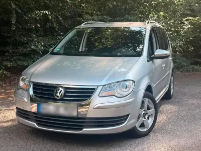 Gebraucht VW Touran 105 PS (77 kW) 2009 Silber Van / Kleinbus