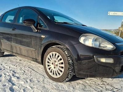 Schwarz Gebraucht 2010 Fiat Punto Evo Kleinwagen | 2.999 € (Fairer Preis)