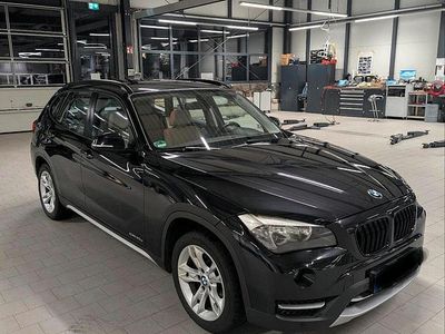 Schwarz Gebraucht 2012 BMW X1 SUV | 8.300 €
