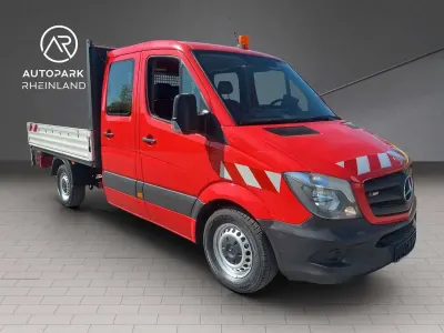 Używany Mercedes Sprinter 163 KM (119 kW) 2015 Czerwony Van