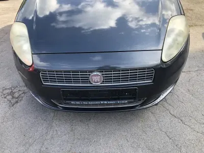 Gebraucht Fiat Punto 68 PS (50 kW) 2010 Grau Kleinwagen