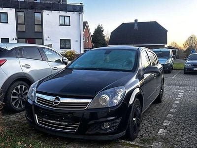 Gebraucht Opel Astra 110 PS (80 kW) 2008 Schwarz Limousine