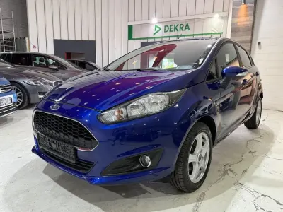 Gebraucht Ford Fiesta Trend 82 PS (60 kW) 2017 Blau Kleinwagen