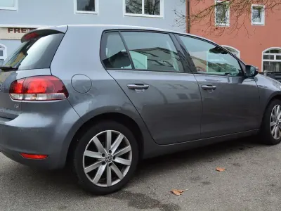 Gebraucht VW Golf VI Team 122 PS (89 kW) 2009 Braun Kleinwagen
