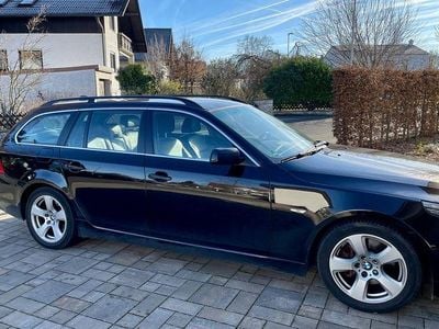 Gebraucht BMW 525 197 PS (144 kW) 2008 Schwarz Kombi