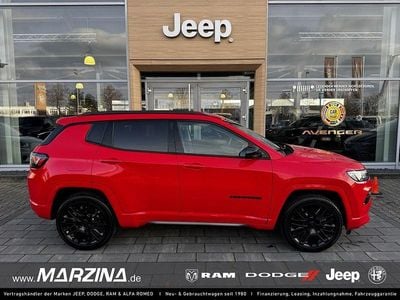 Gebraucht Jeep Compass Altitude 131 PS (96 kW) 2023 Colorado red SUV
