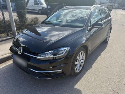 Gebraucht VW Golf VIII Highline 150 PS (110 kW) 2021 Schwarz Kombi