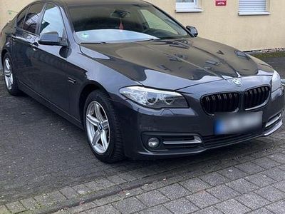 Gebraucht BMW 520 Comfort Edition 230 PS (169 kW) 2014 Grau Limousine