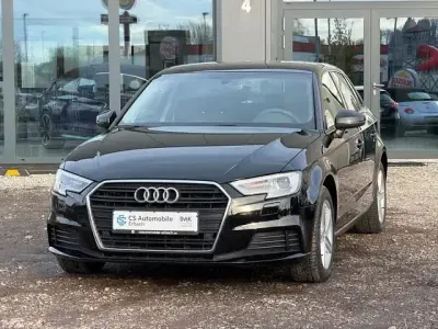 Usado Audi A3 Design 150 HP (110 kW) 2019 Preto Sedan