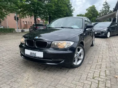Gebraucht BMW 116 116 PS (85 kW) 2009 Schwarz Kleinwagen