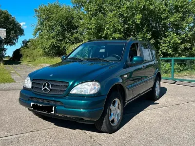 Gebraucht Mercedes ML430 272 PS (200 kW) 1999 Grün SUV