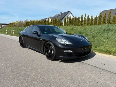 Gebraucht Porsche Panamera 4S 400 PS (294 kW) 2012 Schwarz Limousine