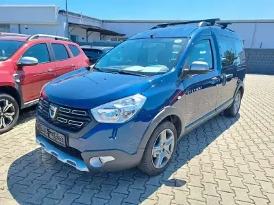 Gebraucht Dacia Dokker Stepway 102 PS (75 kW) 2019 Blau Van / Kleinbus