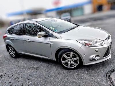 Gebraucht Ford Focus Titanium 116 PS (85 kW) 2011 Grau Limousine