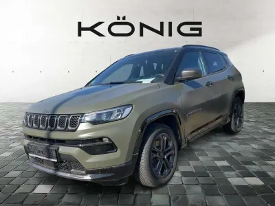 Gebraucht Jeep Compass 179 PS (131 kW) 2022 Mattzweifarblackierung mimet SUV