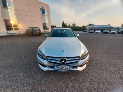 Gebraucht Mercedes C180 156 PS (114 kW) 2015 Silber Limousine