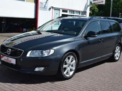 Gebraucht Volvo V70 Business Edition 181 PS (133 kW) 2016 Grau Kombi