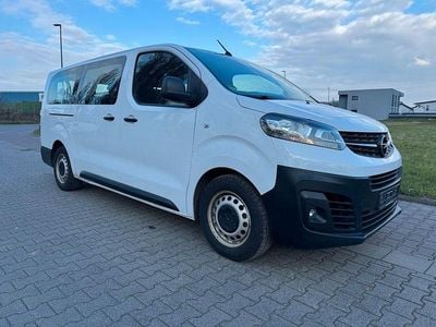 Gebraucht Opel Vivaro 120 PS (88 kW) 2022 Weiß Van / Kleinbus