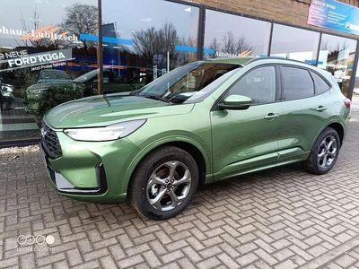 Neu Ford Kuga ST-Line 152 PS (111 kW) 2025 Bursting green metallic SUV