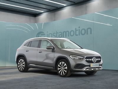 Mercedes GLA220