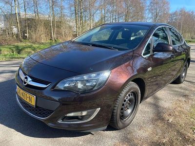Gebraucht Opel Astra Cosmo 110 PS (80 kW) 2014 Braun Limousine