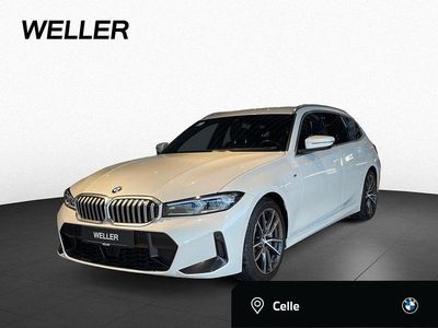 Mineralweiß (weiß) Gebraucht 2023 BMW 330 M Sport Kombi | 36.850 € (Fairer Preis)
