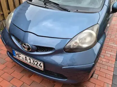 Gebraucht Toyota Aygo 69 PS (50 kW) 2008 Blau Kleinwagen