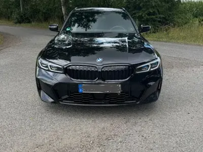 Gebraucht BMW 320 M Sport 190 PS (139 kW) 2023 Schwarz Limousine