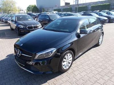 Usata Mercedes A180 Style 122 CV (89 kW) 2016 Nero Berlina