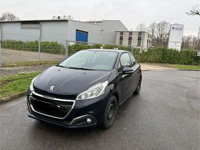 gebraucht Peugeot 208 PureTech 82 Active