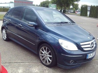 Mercedes B200
