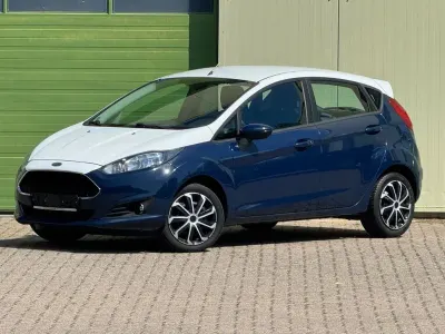 Gebraucht Ford Fiesta Celebration 101 PS (74 kW) 2017 Blau Kleinwagen