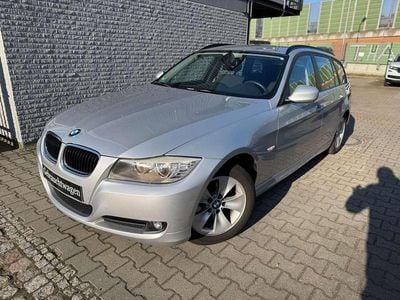 Gebraucht BMW 318 143 PS (105 kW) 2012 Titansilber metallic Kombi