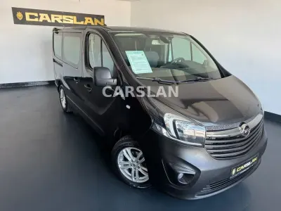 Gebraucht Opel Vivaro 125 PS (91 kW) 2017 Mitternachtschwarz Van / Kleinbus