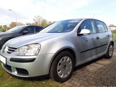 Second-hand VW Golf VI Trendline 80 CP (58 kW) 2008 Argintiu Hatchback