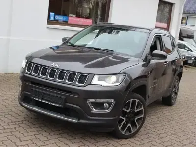 Gebraucht Jeep Compass Limited 170 PS (125 kW) 2019 Granite crystal met. clear coa SUV