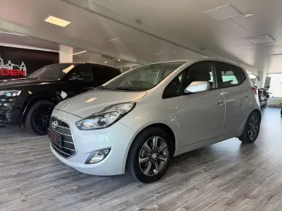 Gebraucht Hyundai ix20 YES! 125 PS (91 kW) 2016 Silber Kleinwagen