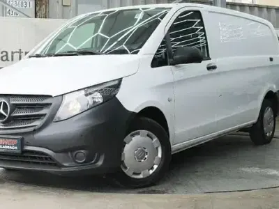 Gebraucht Mercedes Vito 114 PS (83 kW) 2019 Arktikweiss Van