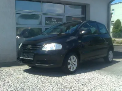 Gebraucht VW Fox 54 PS (39 kW) 2008 Schwarz Kleinwagen
