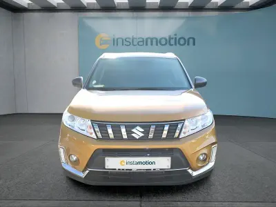 Gebraucht Suzuki Vitara 111 PS (81 kW) 2019 Gelb SUV