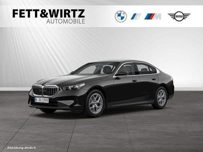 Gebraucht BMW 520 208 PS (152 kW) 2025 Saphirschwarz metallic Limousine