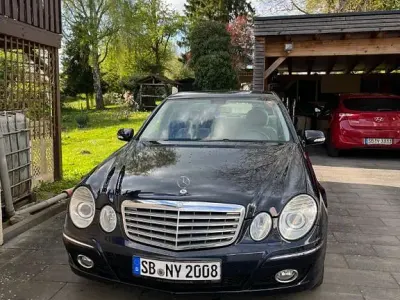 Gebraucht Mercedes E280 Elegance 190 PS (139 kW) 2006 Blau Limousine