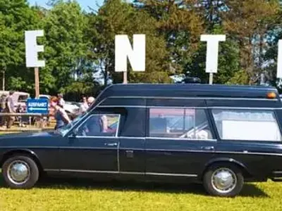 Gebraucht Mercedes 240 88 PS (64 kW) 1979 Schwarz Van / Kleinbus