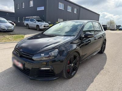 Gebraucht VW Golf VI R 271 PS (199 kW) 2011 Schwarz Kleinwagen