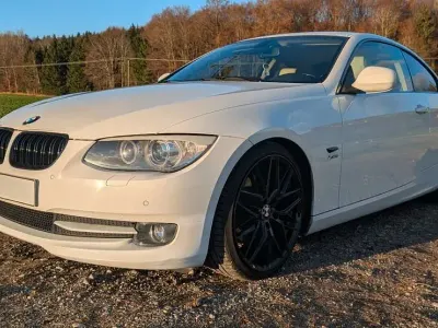 Gebraucht BMW 325 M Performance 218 PS (160 kW) 2011 Weiß Coupé