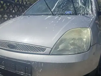 Gebraucht Ford Fiesta Ambiente 60 PS (44 kW) 2004 Kleinwagen