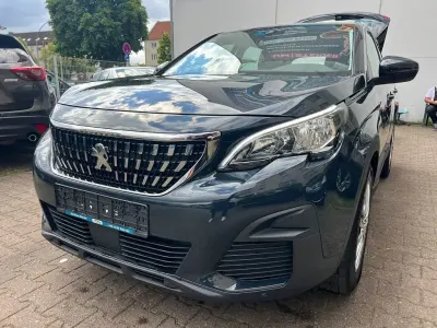 Gebraucht Peugeot 3008 Access 131 PS (96 kW) 2019 Blau SUV
