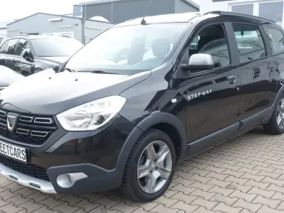 Gebraucht Dacia Lodgy Stepway 116 PS (85 kW) 2022 Schwarz Van / Kleinbus